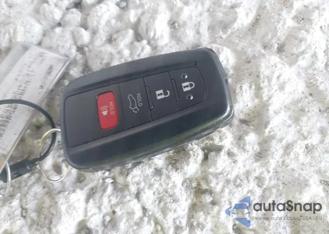 2023 Toyota Highlander Xle z USA, uszkodzony, nr VIN 5TDKDRAH8PS511517